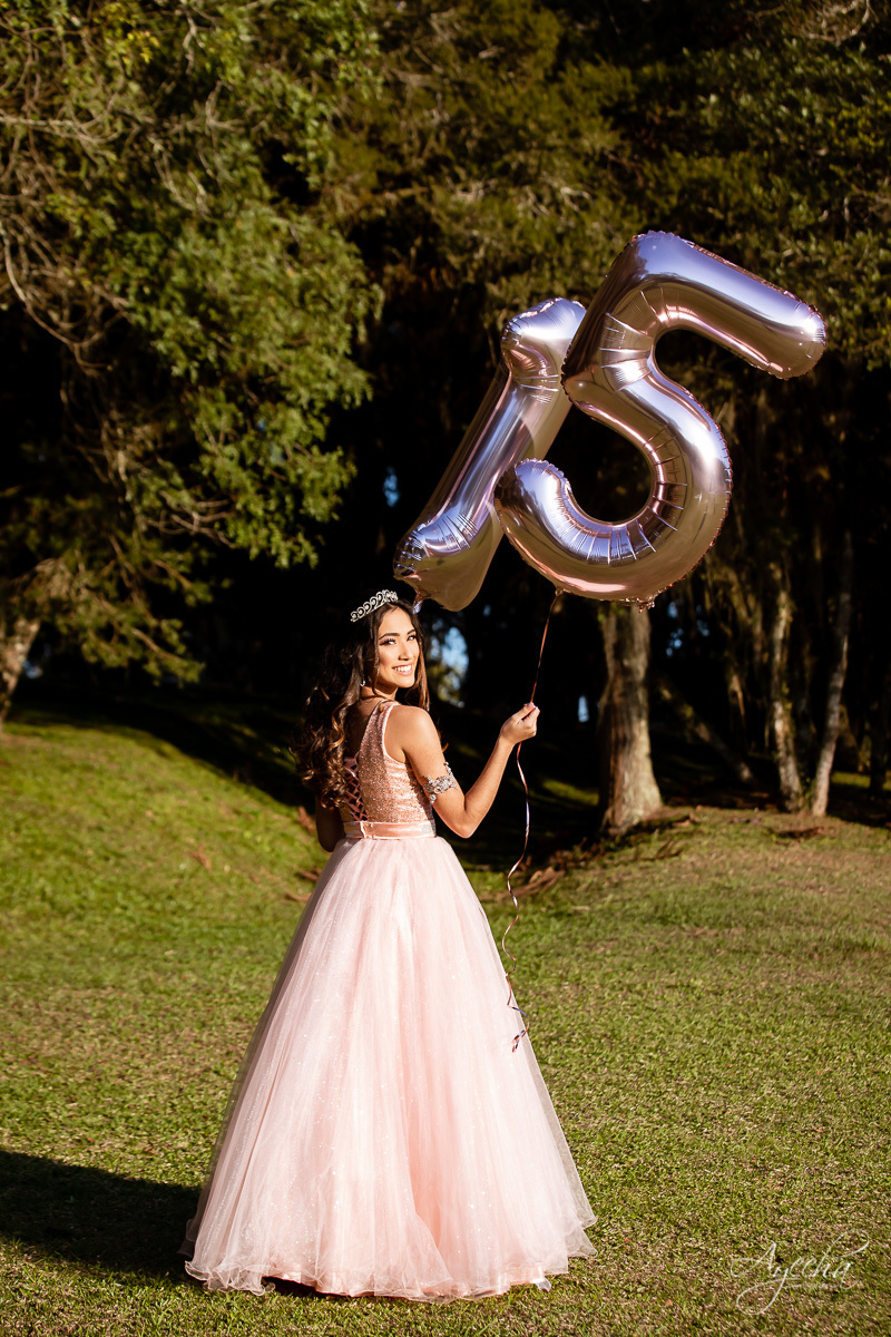 15 anos curitiba; ensaio 15 anos; ensaio debutante; book 15 anos; chácara ienkot; 15 anos urbano; 15 anos romantico; debutante street; chacara para ensaios; vestido debutante; festa 5 anos; pinterest; tumbler; 