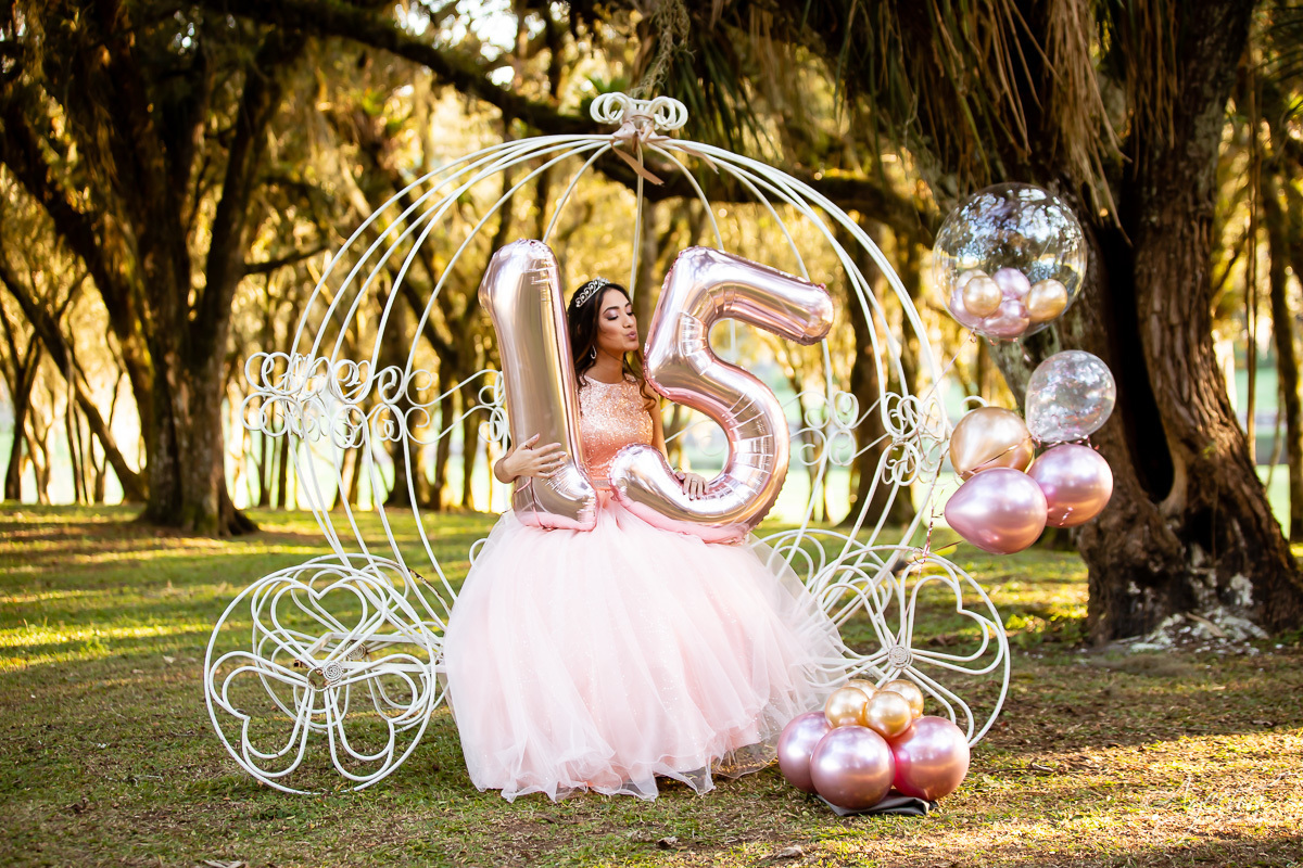 15 anos curitiba; ensaio 15 anos; ensaio debutante; book 15 anos; chácara ienkot; 15 anos urbano; 15 anos romantico; debutante street; chacara para ensaios; vestido debutante; festa 5 anos; pinterest; tumbler; 