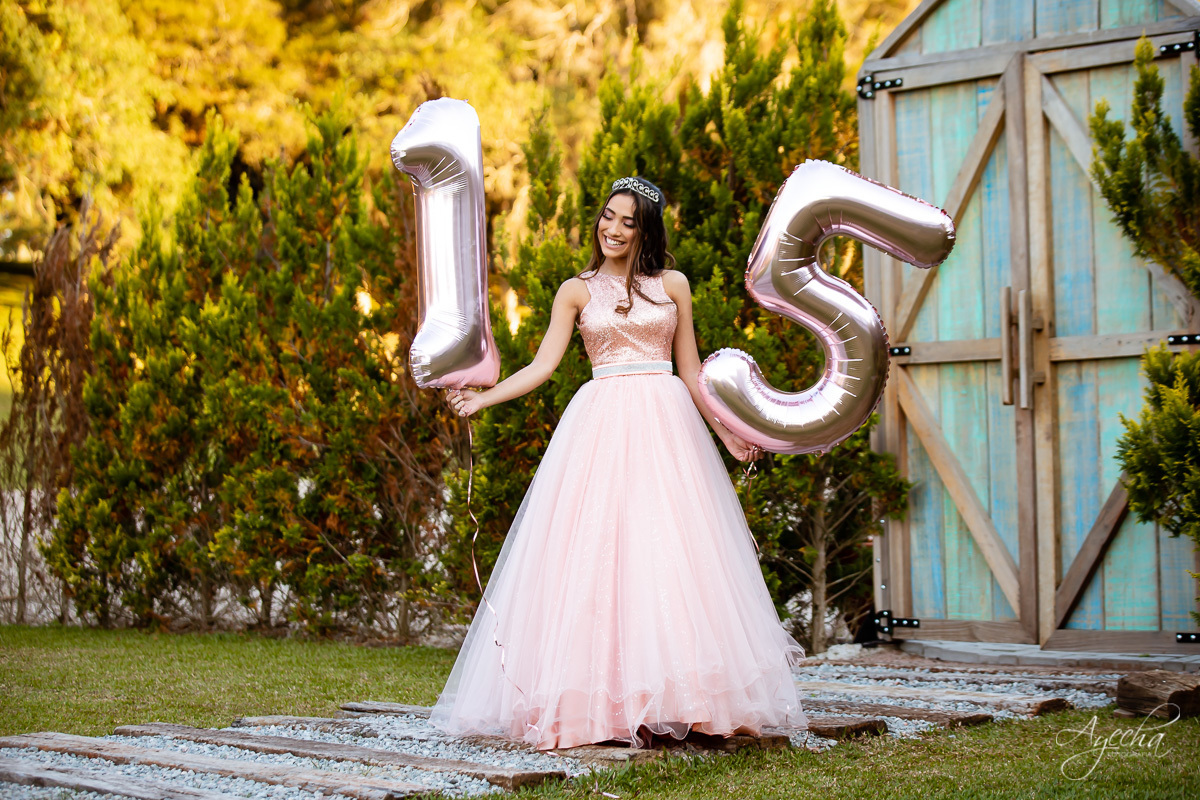 15 anos curitiba; ensaio 15 anos; ensaio debutante; book 15 anos; chácara ienkot; 15 anos urbano; 15 anos romantico; debutante street; chacara para ensaios; vestido debutante; festa 5 anos; pinterest; tumbler; balões; 