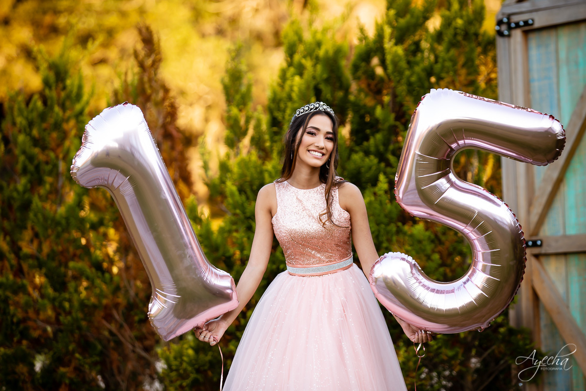 15 anos curitiba; ensaio 15 anos; ensaio debutante; book 15 anos; chácara ienkot; 15 anos urbano; 15 anos romantico; debutante street; chacara para ensaios; vestido debutante; festa 5 anos; pinterest; tumbler; balões; 