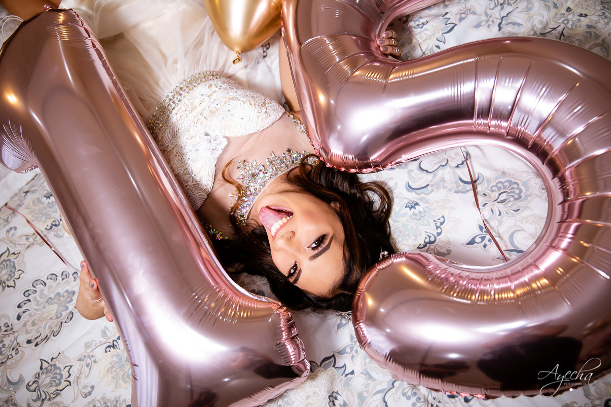 15 anos curitiba; ensaio 15 anos; ensaio debutante; book 15 anos; chácara ienkot; 15 anos urbano; 15 anos romantico; debutante street; chacara para ensaios; vestido debutante; festa 5 anos; pinterest; tumbler; balões; 