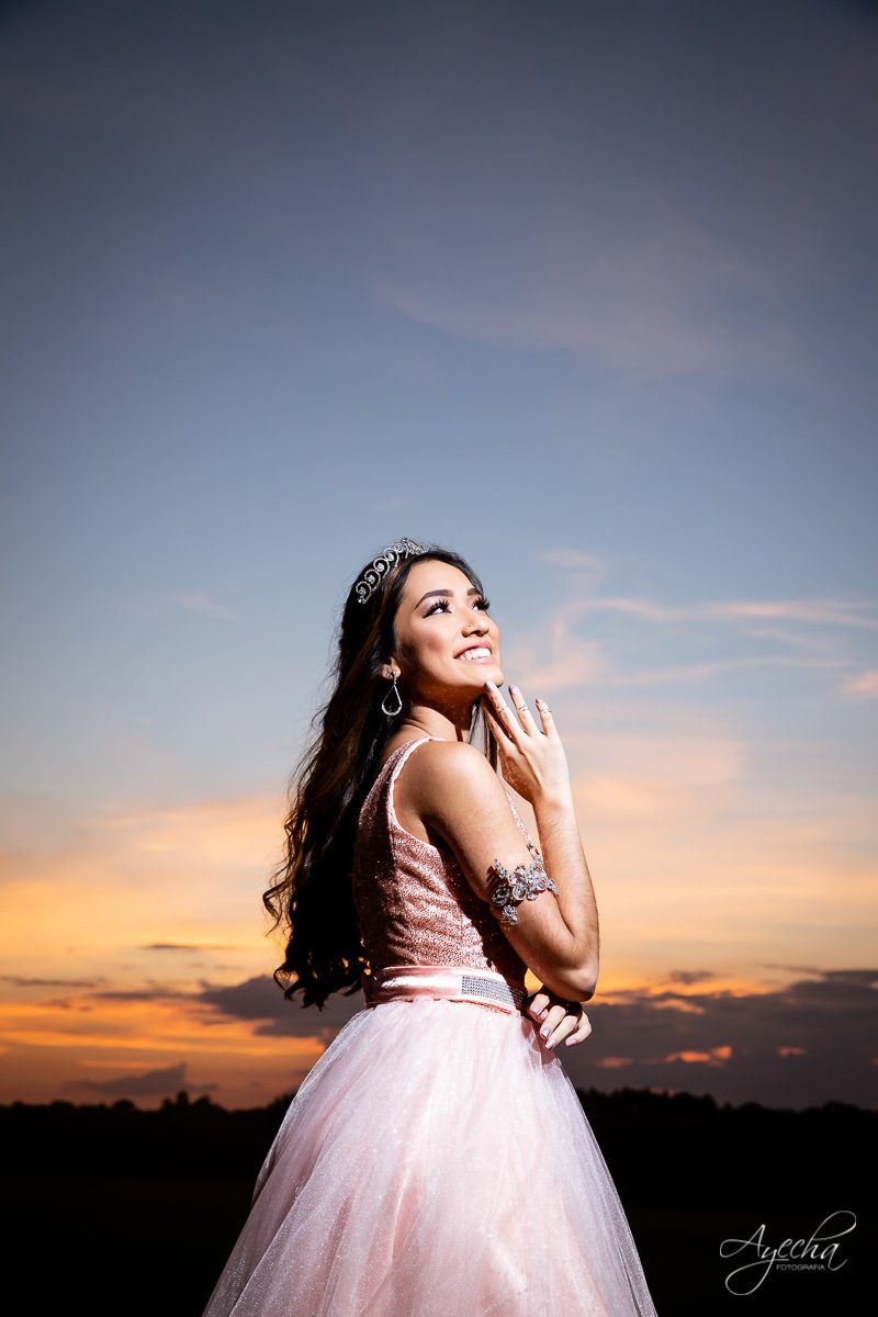 15 anos curitiba; ensaio 15 anos; ensaio debutante; book 15 anos; chácara ienkot; 15 anos urbano; 15 anos romantico; debutante street; chacara para ensaios; vestido debutante; festa 5 anos; pinterest; tumbler; balões; 