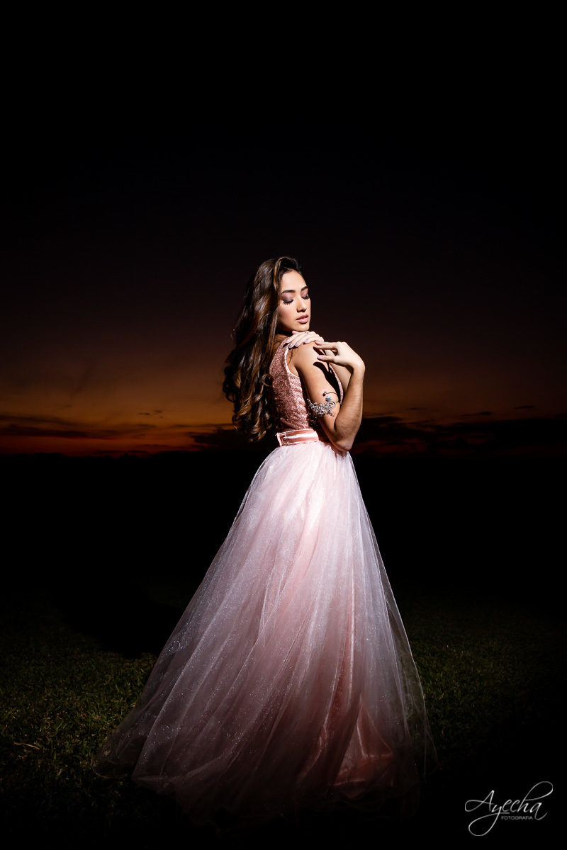 15 anos curitiba; ensaio 15 anos; ensaio debutante; book 15 anos; chácara ienkot; 15 anos urbano; 15 anos romantico; debutante street; chacara para ensaios; vestido debutante; festa 5 anos; pinterest; tumbler; balões; 