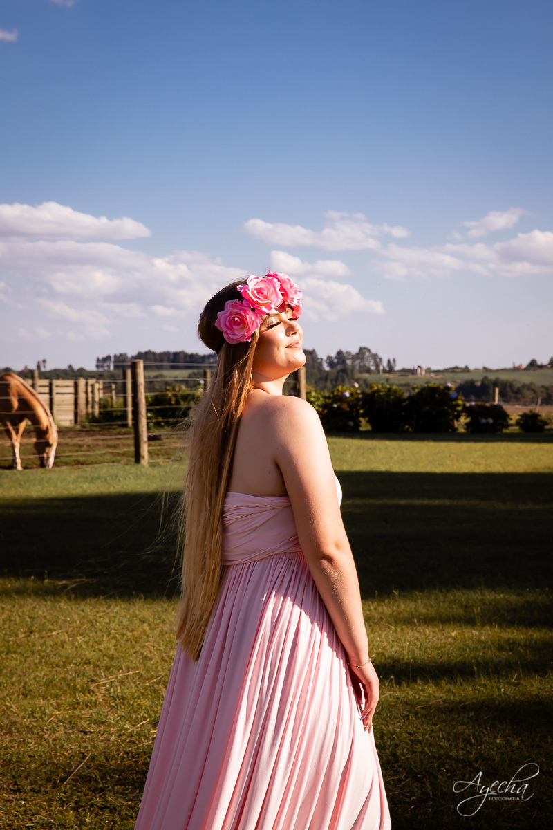 Ensaio debutante coutry, ensaio 15 anos cavalo, ensaio são luiz do purunã, debutar, ensaio princesa; vestido de debutante araucária; ensaio fazenda, 