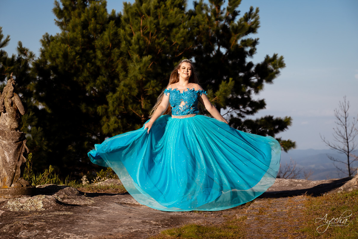 Ensaio debutante coutry, ensaio 15 anos cavalo, ensaio são luiz do purunã, debutar, ensaio princesa; vestido de debutante araucária; ensaio fazenda, 
