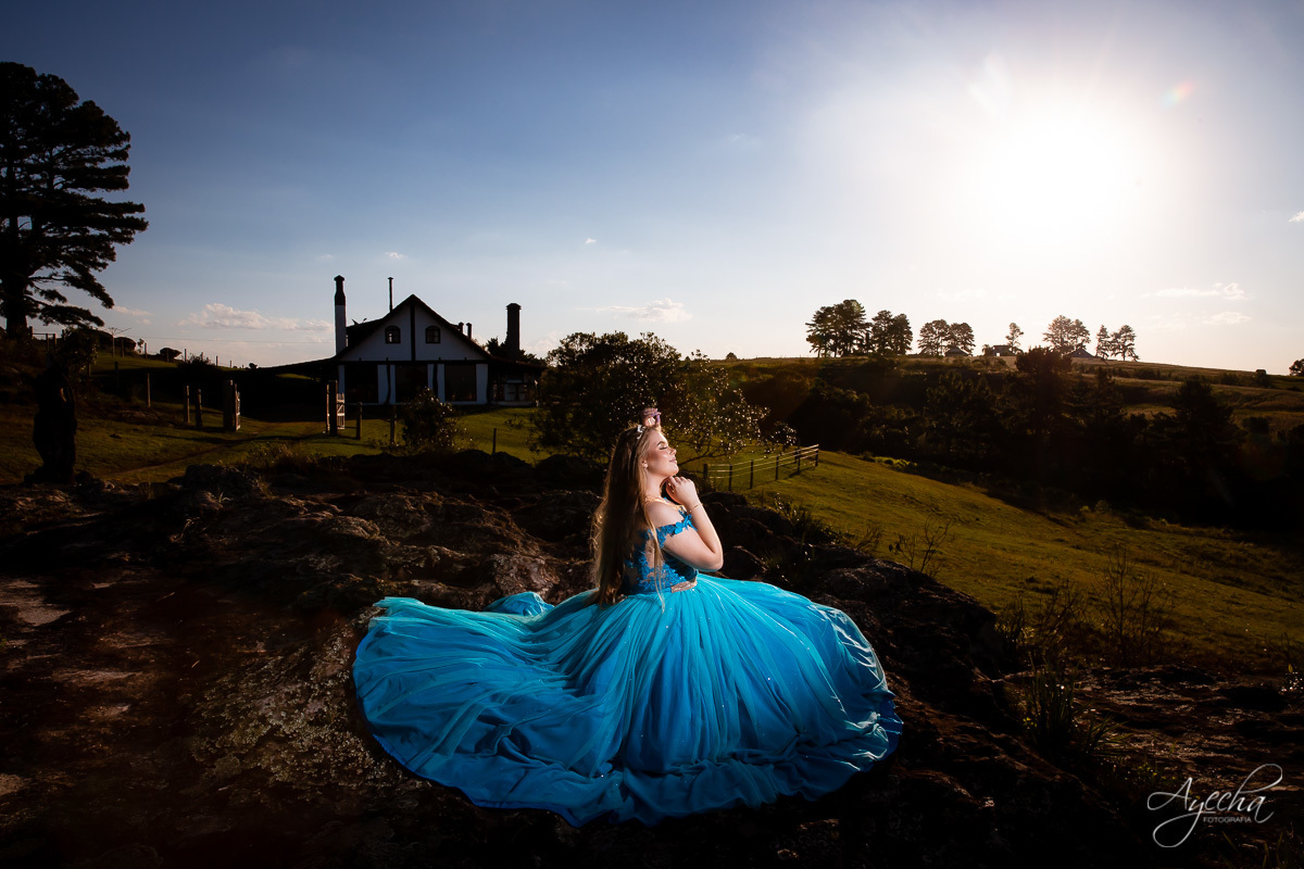 Ensaio debutante coutry, ensaio 15 anos cavalo, ensaio são luiz do purunã, debutar, ensaio princesa; vestido de debutante araucária; ensaio fazenda, 