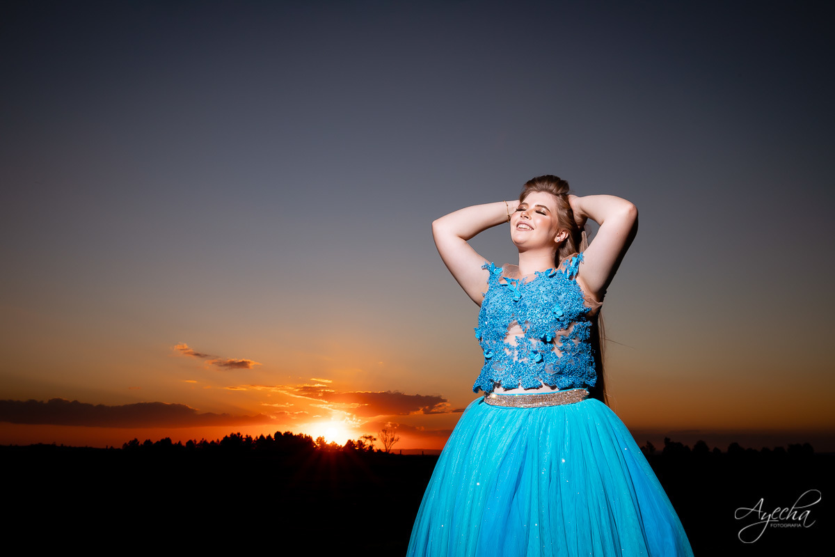 Ensaio debutante coutry, ensaio 15 anos cavalo, ensaio são luiz do purunã, debutar, ensaio princesa; vestido de debutante araucária; ensaio fazenda, jockey clube curitiba, 