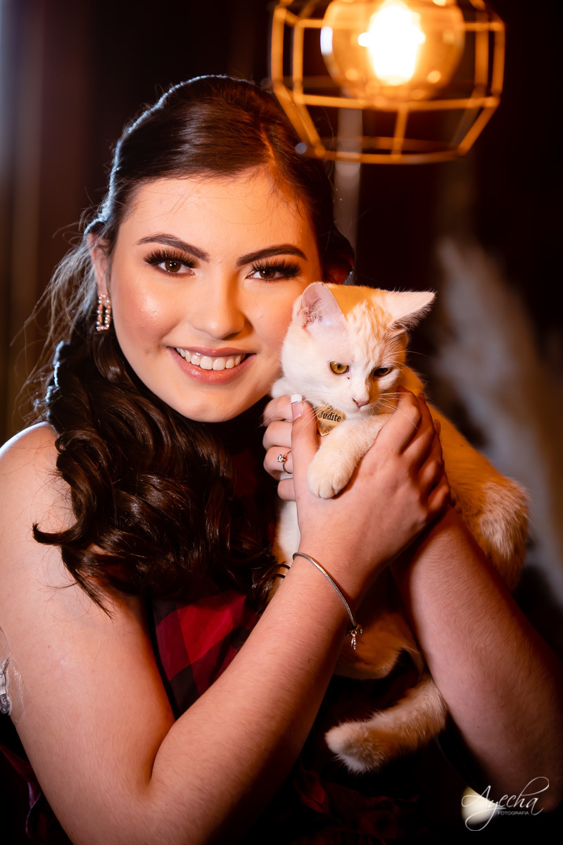 Ensaio 15 anos Curitiba;  São José dos Pinhais; Piraquara;  Debutante Curitiba; Ensaio Teen; Ensaio Celeiro; Ensaio Rústico; xv anos; vestido debutante; ienkot; mc donalds; diabetes; festa 15 anos; melhores fotógrafos curitiba; especialista 15 anos