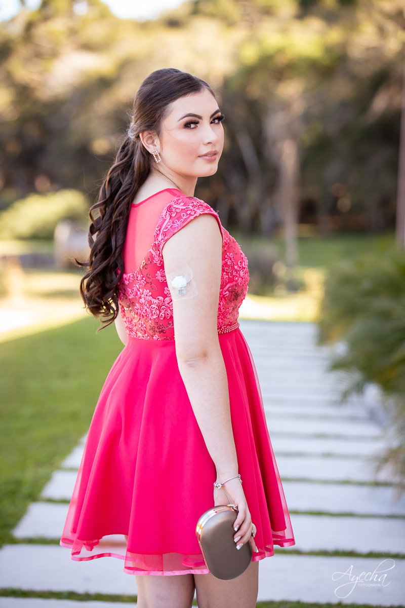 Ensaio 15 anos Curitiba;  São José dos Pinhais; Piraquara;  Debutante Curitiba; Ensaio Teen; Ensaio Celeiro; Ensaio Rústico; xv anos; vestido debutante; ienkot; mc donalds; diabetes; festa 15 anos; melhores fotógrafos curitiba; especialista 15 anos