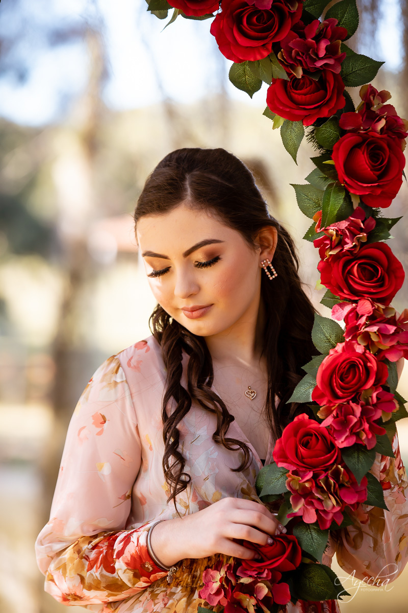 Ensaio 15 anos Curitiba;  São José dos Pinhais; Piraquara;  Debutante Curitiba; Ensaio Teen; Ensaio Celeiro; Ensaio Rústico; xv anos; vestido debutante; ienkot; mc donalds; diabetes; festa 15 anos; melhores fotógrafos curitiba; especialista 15 anos