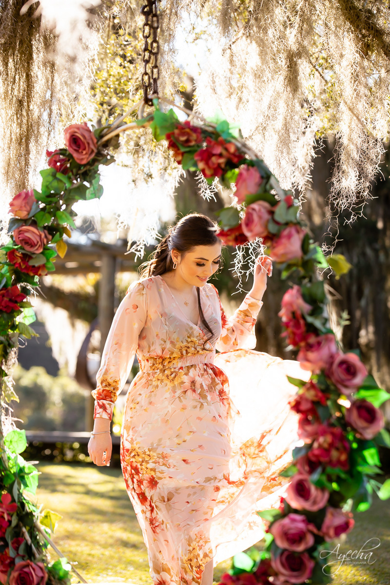 Ensaio 15 anos Curitiba;  São José dos Pinhais; Piraquara;  Debutante Curitiba; Ensaio Teen; Ensaio Celeiro; Ensaio Rústico; xv anos; vestido debutante; ienkot; mc donalds; diabetes; festa 15 anos; melhores fotógrafos curitiba; especialista 15 anos