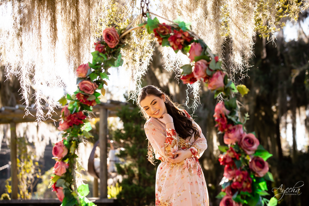 Ensaio 15 anos Curitiba;  São José dos Pinhais; Piraquara;  Debutante Curitiba; Ensaio Teen; Ensaio Celeiro; Ensaio Rústico; xv anos; vestido debutante; ienkot; mc donalds; diabetes; festa 15 anos; melhores fotógrafos curitiba; especialista 15 anos