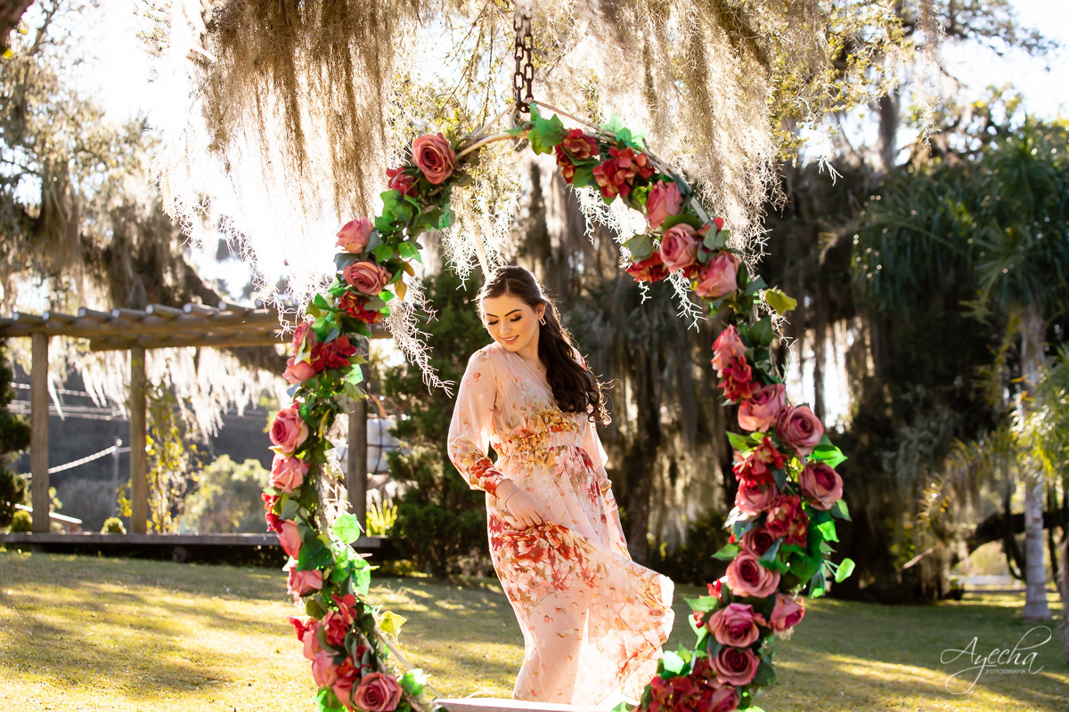 Ensaio 15 anos Curitiba;  São José dos Pinhais; Piraquara;  Debutante Curitiba; Ensaio Teen; Ensaio Celeiro; Ensaio Rústico; xv anos; vestido debutante; ienkot; mc donalds; diabetes; festa 15 anos; melhores fotógrafos curitiba; especialista 15 anos