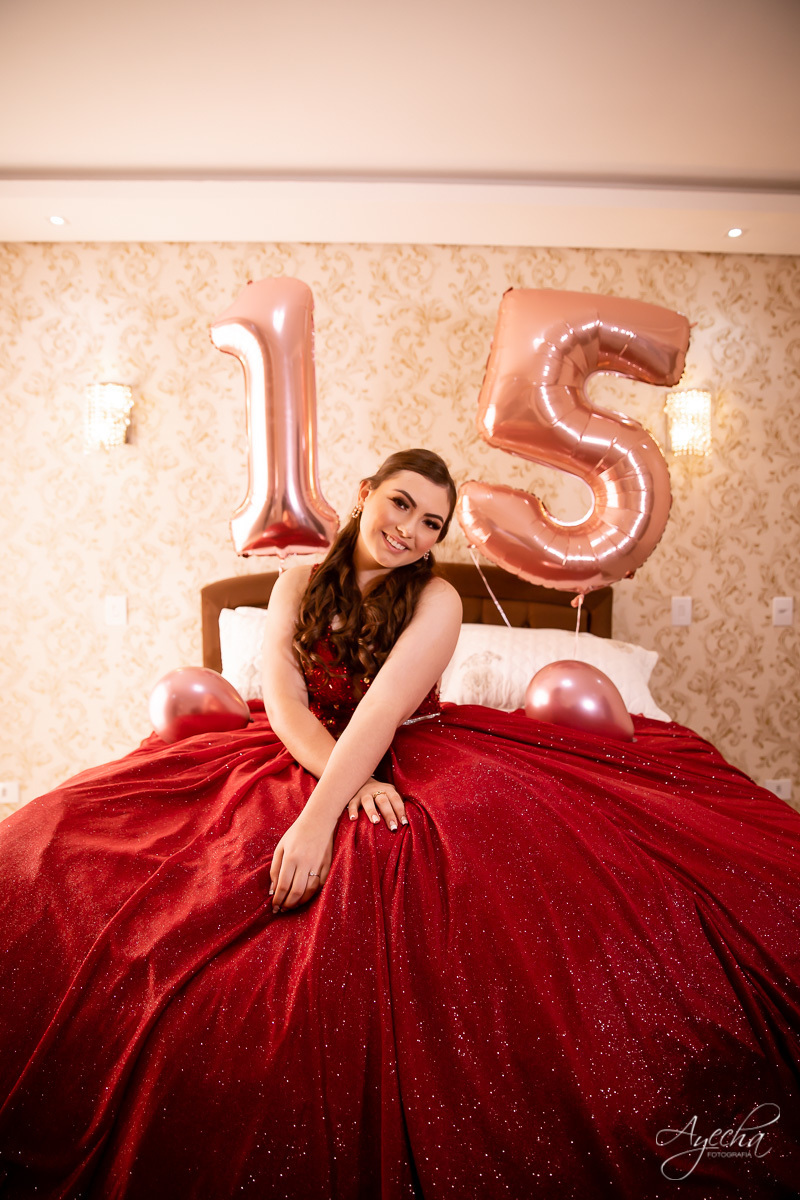 Ensaio 15 anos Curitiba;  São José dos Pinhais; Piraquara;  Debutante Curitiba; Ensaio Teen; Ensaio Celeiro; Ensaio Rústico; xv anos; vestido debutante; ienkot; mc donalds; diabetes; festa 15 anos; melhores fotógrafos curitiba; especialista 15 anos