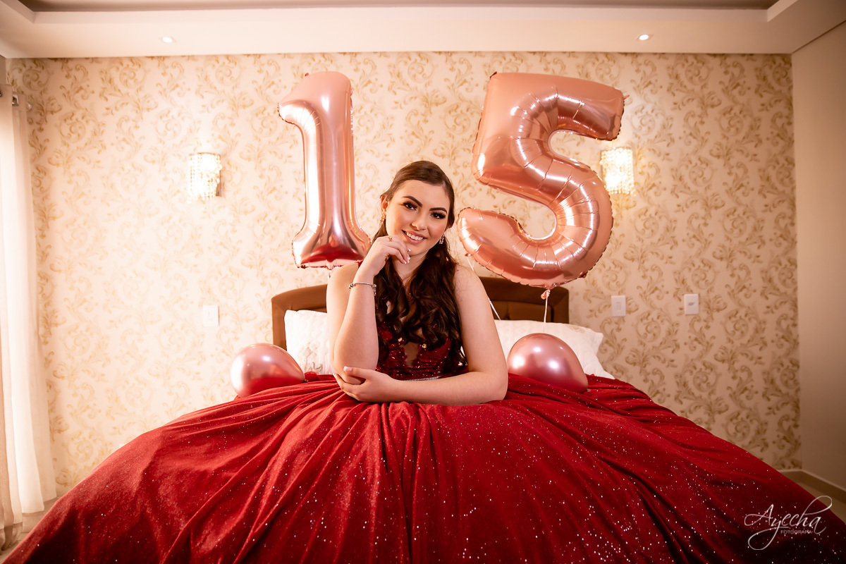Ensaio 15 anos Curitiba;  São José dos Pinhais; Piraquara;  Debutante Curitiba; Ensaio Teen; Ensaio Celeiro; Ensaio Rústico; xv anos; vestido debutante; ienkot; mc donalds; diabetes; festa 15 anos; melhores fotógrafos curitiba; especialista 15 anos