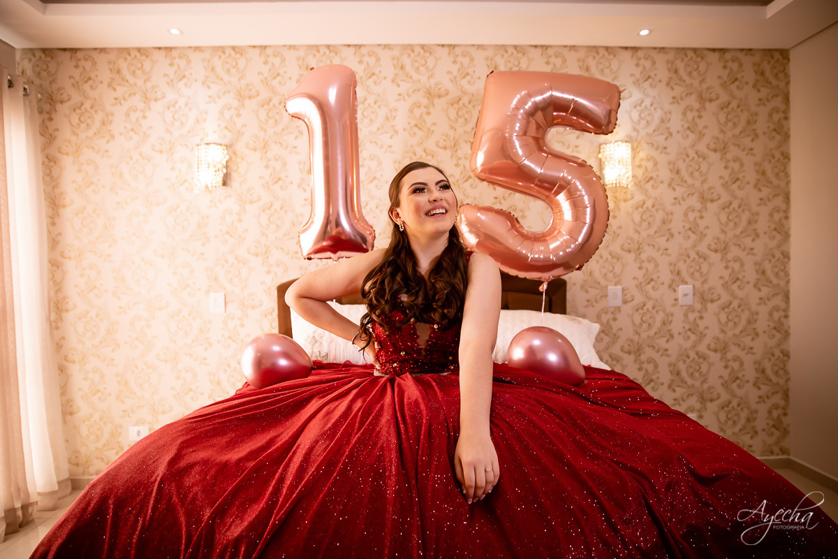 Ensaio 15 anos Curitiba;  São José dos Pinhais; Piraquara;  Debutante Curitiba; Ensaio Teen; Ensaio Celeiro; Ensaio Rústico; xv anos; vestido debutante; ienkot; mc donalds; diabetes; festa 15 anos; melhores fotógrafos curitiba; especialista 15 anos