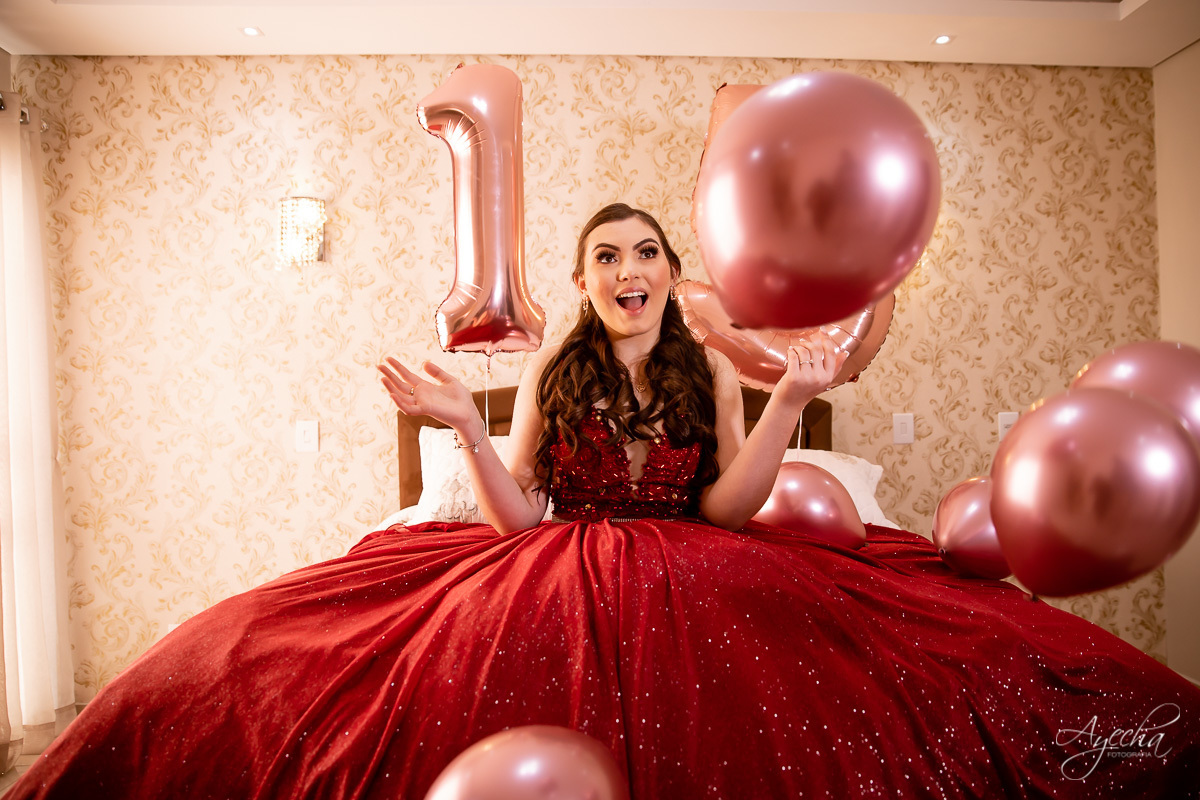 Ensaio 15 anos Curitiba;  São José dos Pinhais; Piraquara;  Debutante Curitiba; Ensaio Teen; Ensaio Celeiro; Ensaio Rústico; xv anos; vestido debutante; ienkot; mc donalds; diabetes; festa 15 anos; melhores fotógrafos curitiba; especialista 15 anos