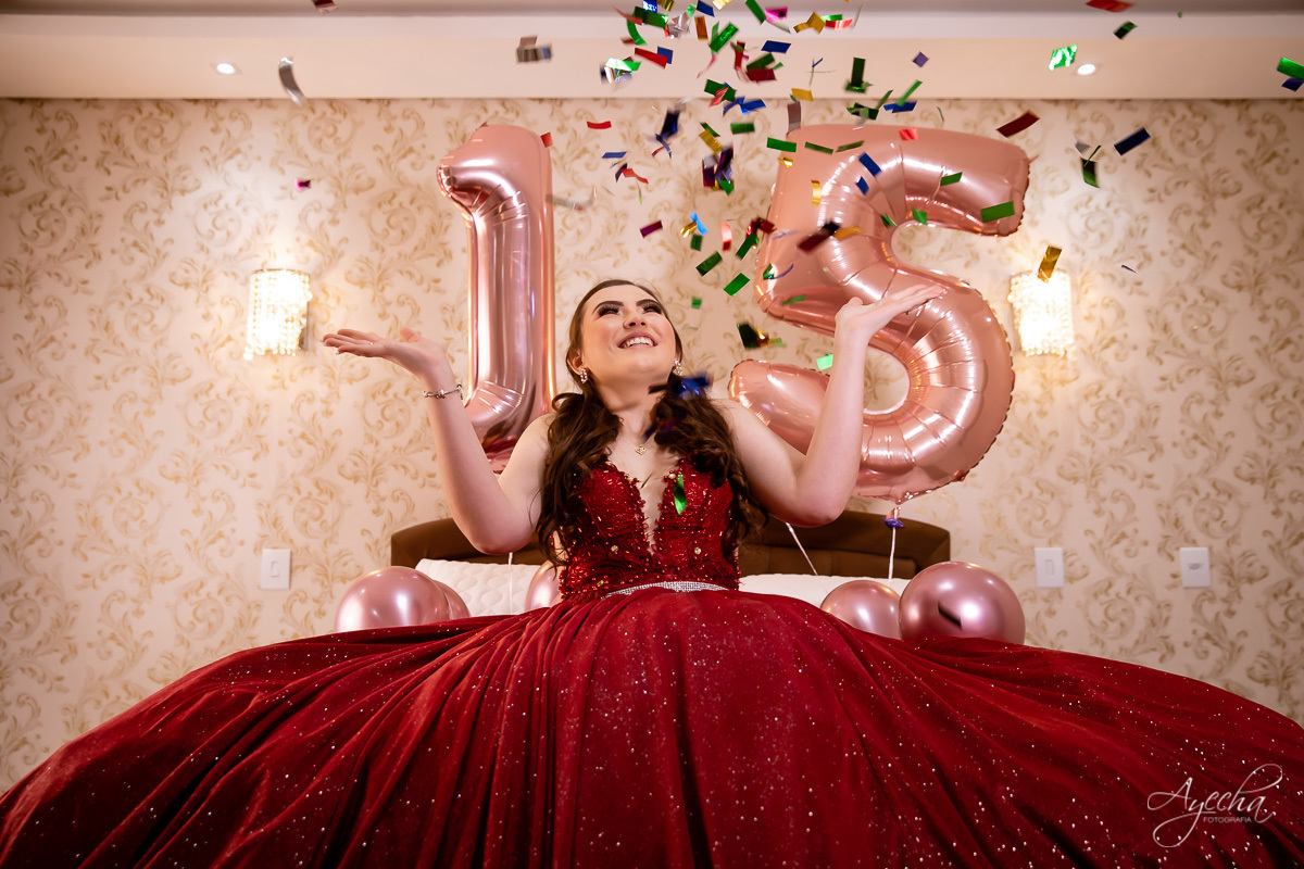 Ensaio 15 anos Curitiba;  São José dos Pinhais; Piraquara;  Debutante Curitiba; Ensaio Teen; Ensaio Celeiro; Ensaio Rústico; xv anos; vestido debutante; ienkot; mc donalds; diabetes; festa 15 anos; melhores fotógrafos curitiba; especialista 15 anos