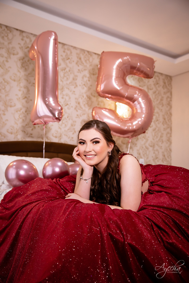 Ensaio 15 anos Curitiba;  São José dos Pinhais; Piraquara;  Debutante Curitiba; Ensaio Teen; Ensaio Celeiro; Ensaio Rústico; xv anos; vestido debutante; ienkot; mc donalds; diabetes; festa 15 anos; melhores fotógrafos curitiba; especialista 15 anos