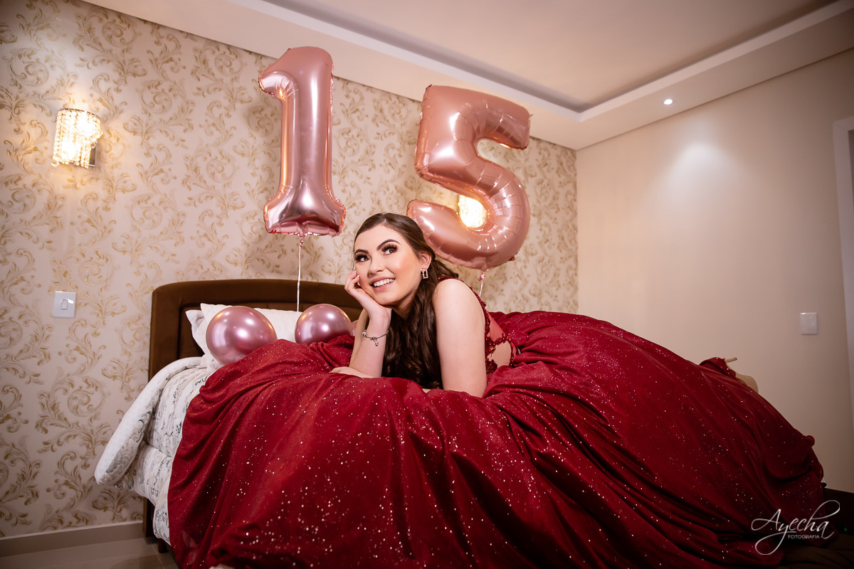 Ensaio 15 anos Curitiba;  São José dos Pinhais; Piraquara;  Debutante Curitiba; Ensaio Teen; Ensaio Celeiro; Ensaio Rústico; xv anos; vestido debutante; ienkot; mc donalds; diabetes; festa 15 anos; melhores fotógrafos curitiba; especialista 15 anos
