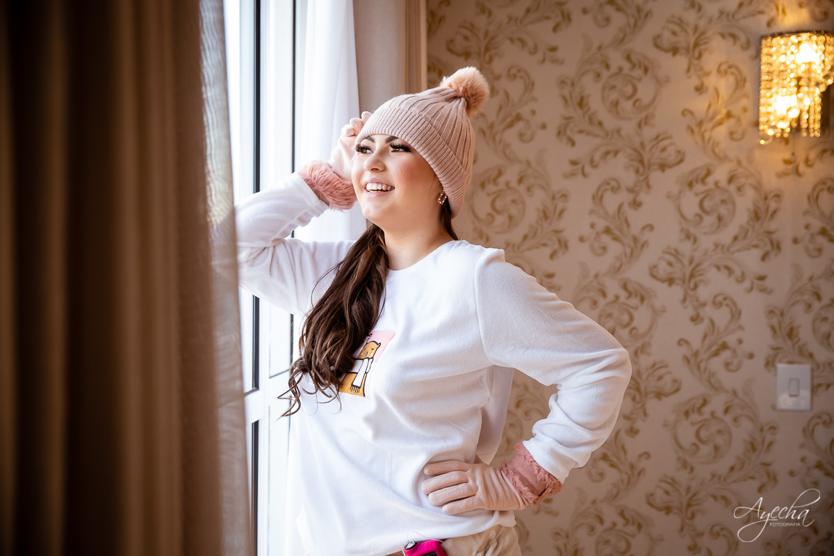 Ensaio 15 anos Curitiba;  São José dos Pinhais; Piraquara;  Debutante Curitiba; Ensaio Teen; Ensaio Celeiro; Ensaio Rústico; xv anos; vestido debutante; ienkot; mc donalds; diabetes; festa 15 anos; melhores fotógrafos curitiba; especialista 15 anos