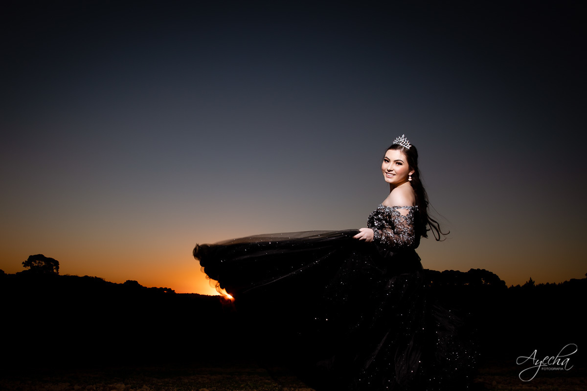 Ensaio 15 anos Curitiba;  São José dos Pinhais; Piraquara;  Debutante Curitiba; Ensaio Teen; Ensaio Celeiro; Ensaio Rústico; xv anos; vestido debutante; ienkot; mc donalds; diabetes; festa 15 anos; melhores fotógrafos curitiba; especialista 15 anos