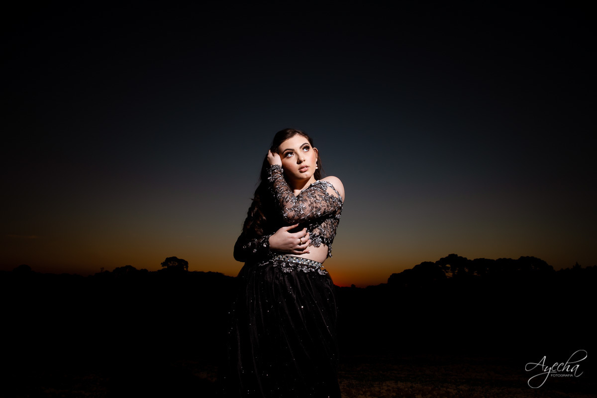 Ensaio 15 anos Curitiba;  São José dos Pinhais; Piraquara;  Debutante Curitiba; Ensaio Teen; Ensaio Celeiro; Ensaio Rústico; xv anos; vestido debutante; ienkot; mc donalds; diabetes; festa 15 anos; melhores fotógrafos curitiba; especialista 15 anos