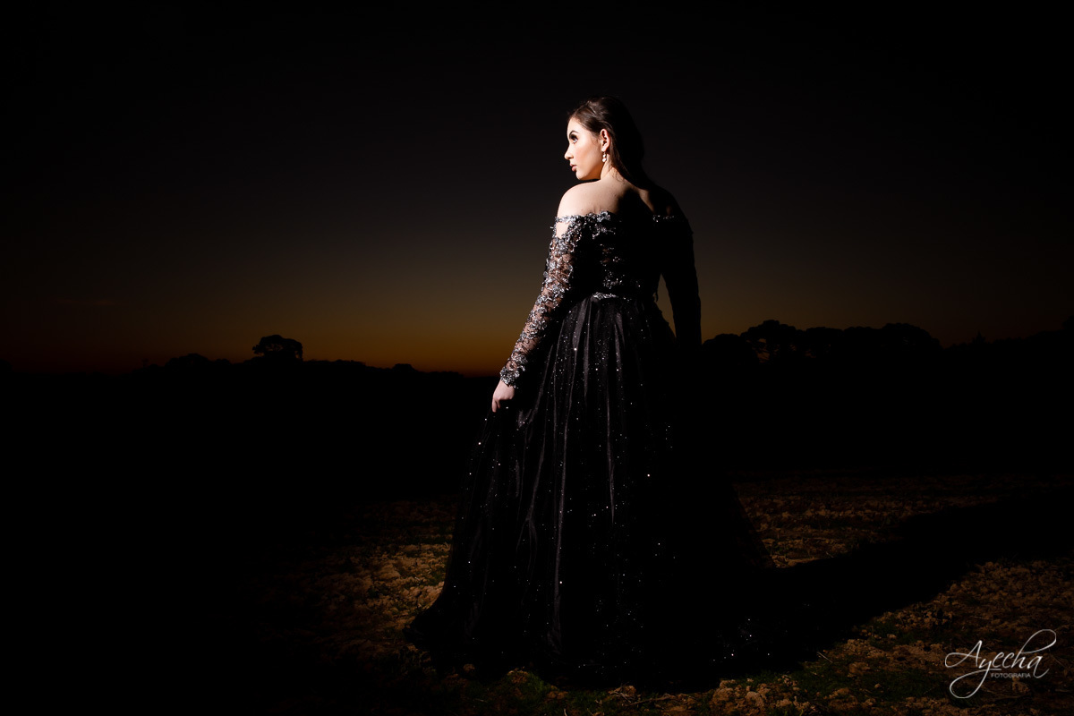 Ensaio 15 anos Curitiba;  São José dos Pinhais; Piraquara;  Debutante Curitiba; Ensaio Teen; Ensaio Celeiro; Ensaio Rústico; xv anos; vestido debutante; ienkot; mc donalds; diabetes; festa 15 anos; melhores fotógrafos curitiba; especialista 15 anos