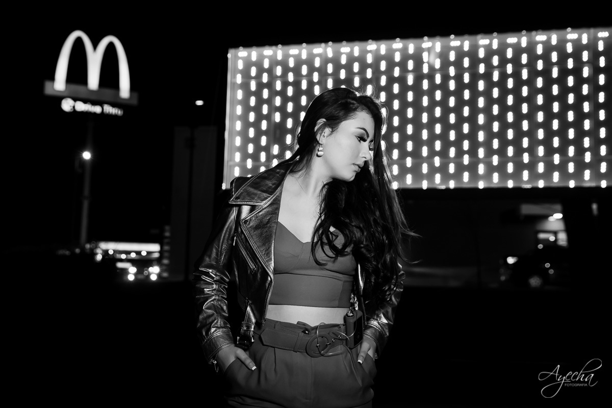 Ensaio 15 anos Curitiba;  São José dos Pinhais; Piraquara;  Debutante Curitiba; Ensaio Teen; Ensaio Celeiro; Ensaio Rústico; xv anos; vestido debutante; ienkot; mc donalds; diabetes; festa 15 anos; melhores fotógrafos curitiba; especialista 15 anos