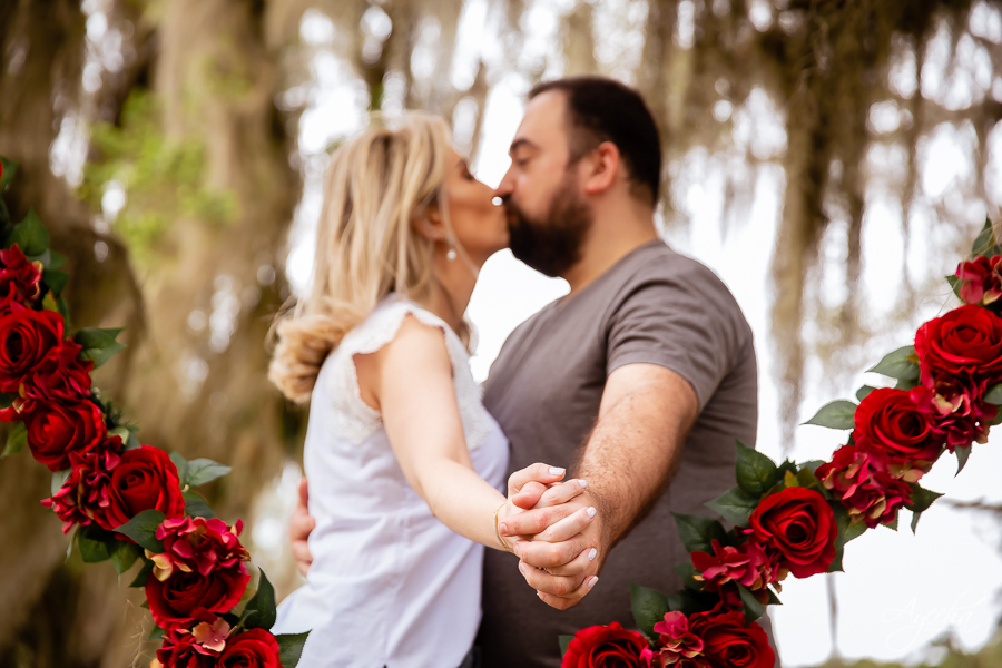 Chácara para ensaios fotográficos em curitiba; chácara ienkot; ensaio de casamento; ensaio rústico; ensaio no celeiro; pré wedding curitiba; casamentos piraquara; casamentos pinhais; fotógrafos de casamento; look para ensaio fotográfico; 