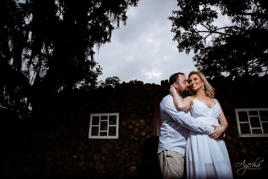 Chácara para ensaios fotográficos em curitiba; chácara ienkot; ensaio de casamento; ensaio rústico; ensaio no celeiro; pré wedding curitiba; casamentos piraquara; casamentos pinhais; melhores fotógrafos de casamento; look para ensaio fotográfico; 