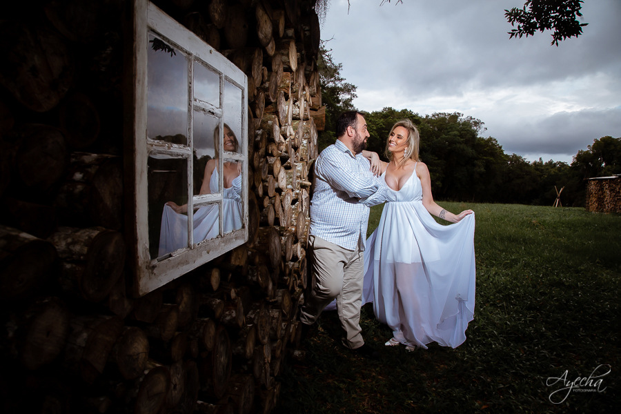 Chácara para ensaios fotográficos em curitiba; chácara ienkot; ensaio de casamento; ensaio rústico; ensaio no celeiro; pré wedding curitiba; casamentos piraquara; casamentos pinhais; melhores fotógrafos de casamento; look para ensaio fotográfico; 