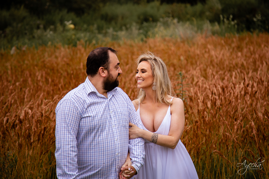 Chácara para ensaios fotográficos em curitiba; chácara ienkot; ensaio de casamento; ensaio rústico; ensaio no celeiro; pré wedding curitiba; casamentos piraquara; casamentos pinhais; melhores fotógrafos de casamento; look para ensaio fotográfico; 