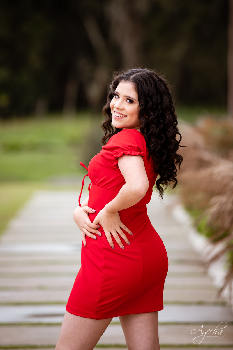 Ensaio no celeiro; ensaio romântico; ensaio delicado; ensaio de debutante; ensaio de 15 anos; book 15 anos curitiba; fotógrafos curitiba; fotógrafos piraquara; lugares para fazer ensaio fotográfico em curitiba; debutantes curitiba; 15 anos curitiba;