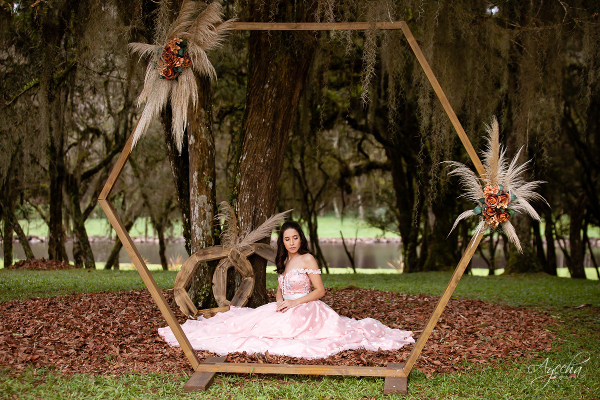 15 anos curitiba; vestido de debutante; 15 anos são josé dos pinhais; fotógrafos curitiba; ensaio romântico; ensaio delicado; debutante curitiba; book 15 anos; ensaio 15 anos; ensaio debutante; curitiba; piraquara; princesa; colombo; 