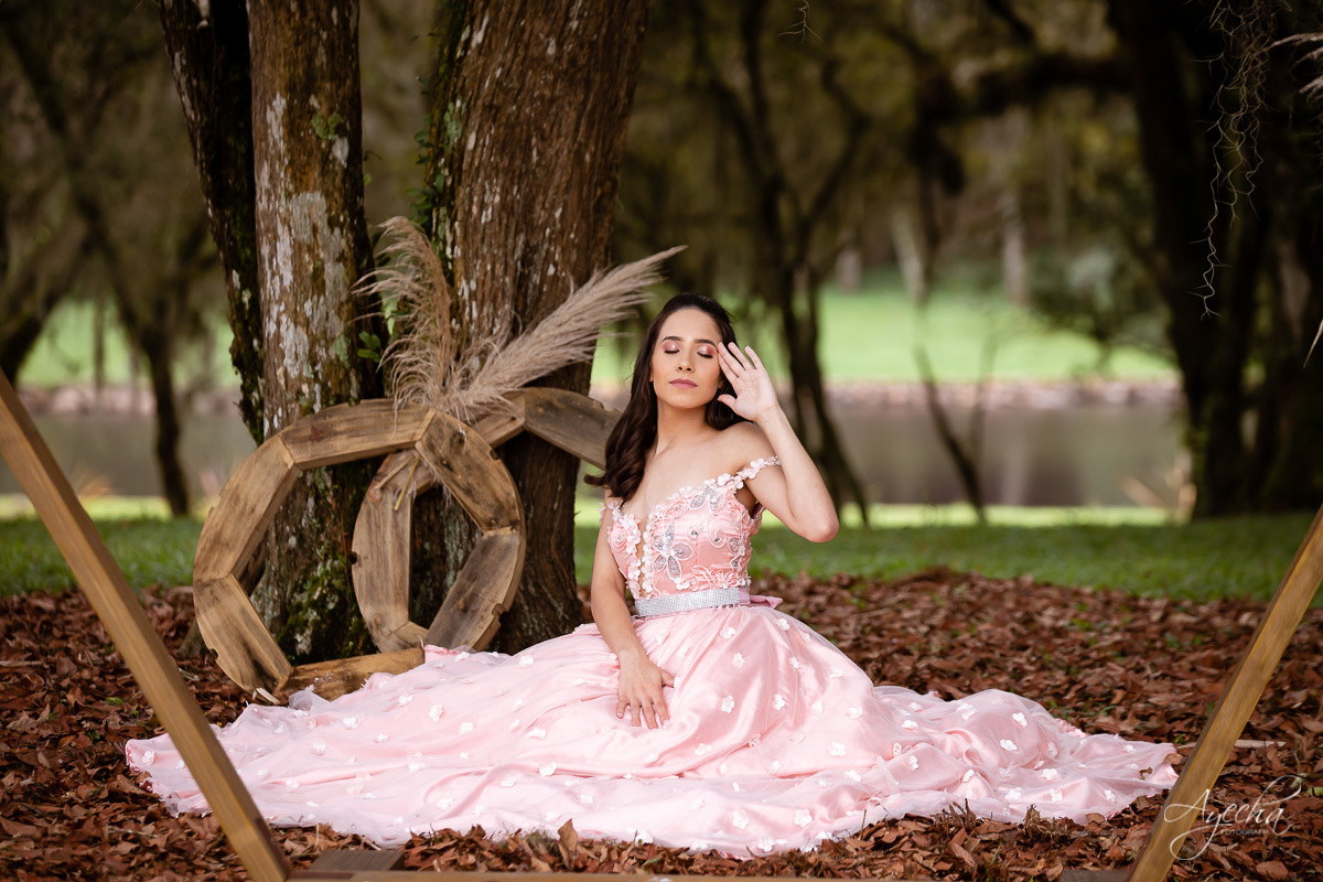 15 anos curitiba; vestido de debutante; 15 anos são josé dos pinhais; fotógrafos curitiba; ensaio romântico; ensaio delicado; debutante curitiba; book 15 anos; ensaio 15 anos; ensaio debutante; curitiba; piraquara; princesa; colombo; 
