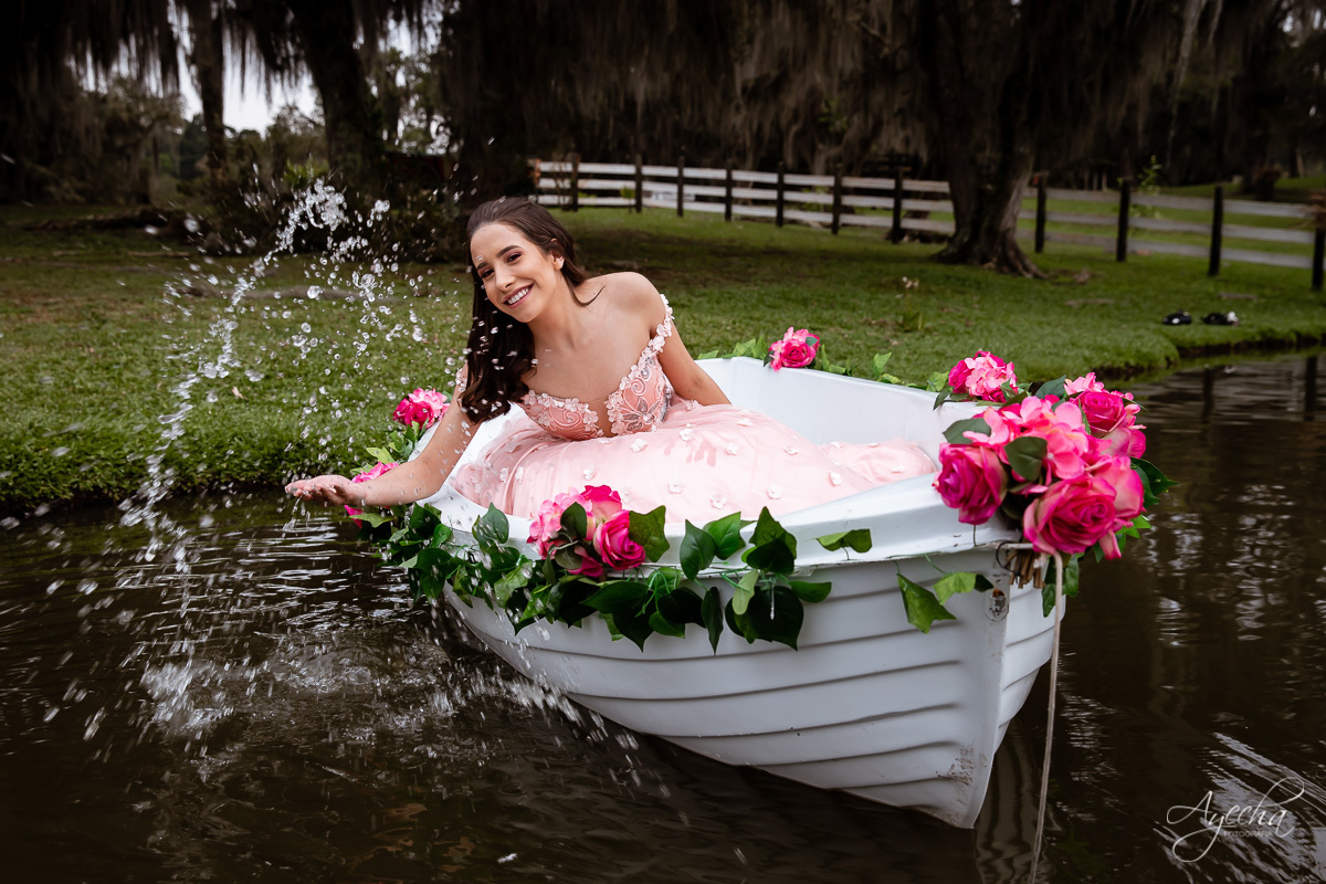 15 anos curitiba; vestido de debutante; 15 anos são josé dos pinhais; fotógrafos curitiba; ensaio romântico; ensaio delicado; debutante curitiba; book 15 anos; ensaio 15 anos; ensaio debutante; curitiba; piraquara; princesa; colombo; 