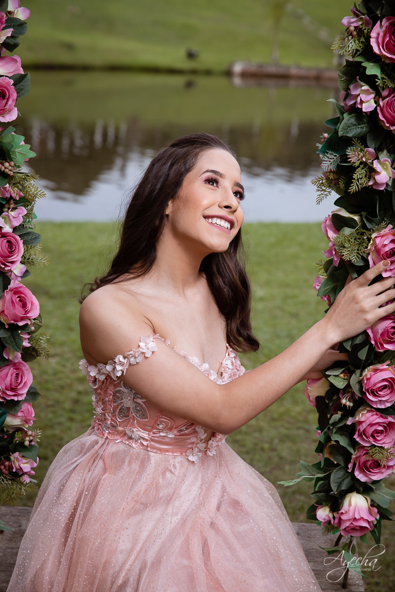 15 anos curitiba; vestido de debutante; 15 anos são josé dos pinhais; fotógrafos curitiba; ensaio romântico; ensaio delicado; debutante curitiba; book 15 anos; ensaio 15 anos; ensaio debutante; curitiba; piraquara; princesa; colombo; 