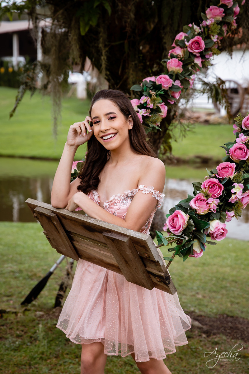 15 anos curitiba; vestido de debutante; 15 anos são josé dos pinhais; fotógrafos curitiba; ensaio romântico; ensaio delicado; debutante curitiba; book 15 anos; ensaio 15 anos; ensaio debutante; curitiba; piraquara; princesa; colombo; 