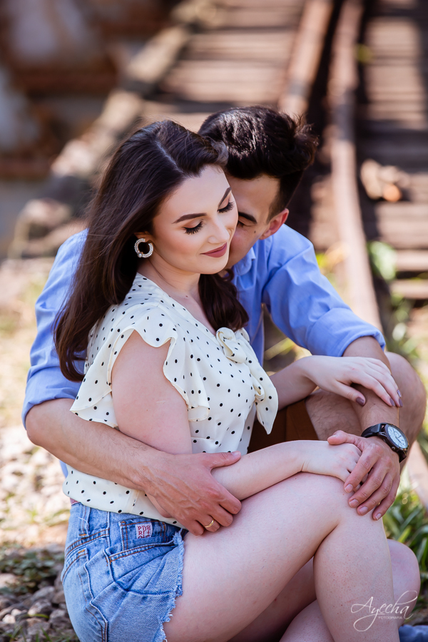 ensaio de casal morretes antonina; fotógrafos curitiba; fotógrafos morretes; fotógrafo piraquara; ensaio de casamento; book de casamento; ensaio trilho trem; ensaio por do sol; pré wedding; deborah ayecha fotografia; casamentos curitiba; noivas; zankyou;