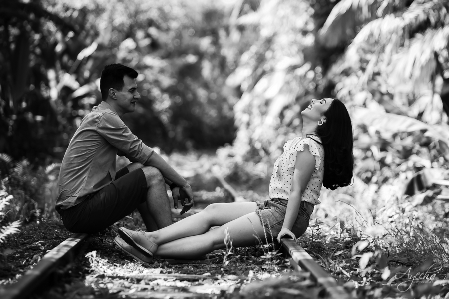 ensaio de casal morretes antonina; fotógrafos curitiba; fotógrafos morretes; fotógrafo piraquara; ensaio de casamento; book de casamento; ensaio trilho trem; ensaio por do sol; pré wedding; deborah ayecha fotografia; casamentos curitiba; noivas; zankyou;