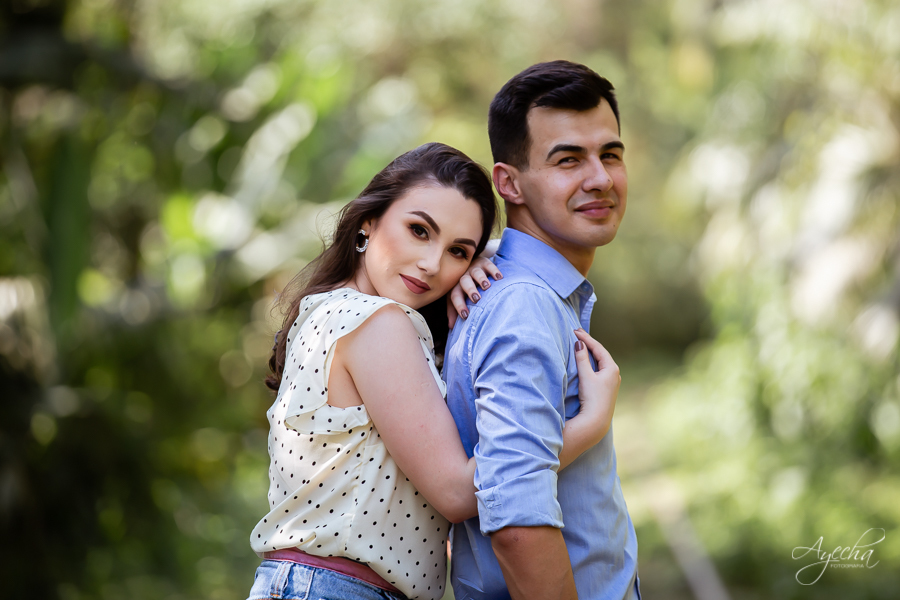 ensaio de casal morretes antonina; fotógrafos curitiba; fotógrafos morretes; fotógrafo piraquara; ensaio de casamento; book de casamento; ensaio trilho trem; ensaio por do sol; pré wedding; deborah ayecha fotografia; casamentos curitiba; noivas; zankyou;