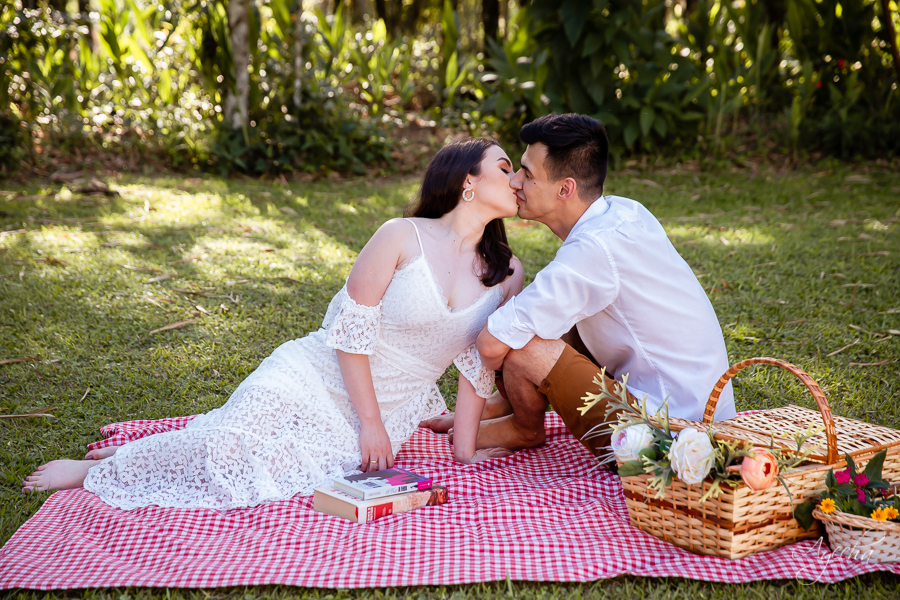 ensaio de casal morretes antonina; fotógrafos curitiba; fotógrafos morretes; fotógrafo piraquara; ensaio de casamento; book de casamento; ensaio trilho trem; ensaio por do sol; pré wedding; deborah ayecha fotografia; casamentos curitiba; noivas; zankyou;