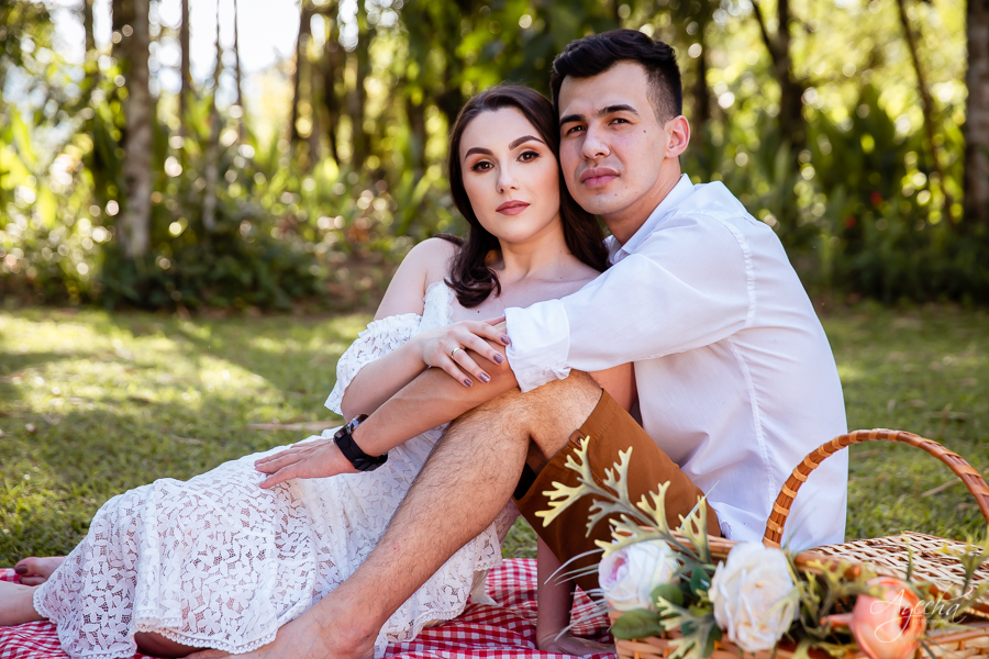 ensaio de casal morretes antonina; fotógrafos curitiba; fotógrafos morretes; fotógrafo piraquara; ensaio de casamento; book de casamento; ensaio trilho trem; ensaio por do sol; pré wedding; deborah ayecha fotografia; casamentos curitiba; noivas; zankyou;