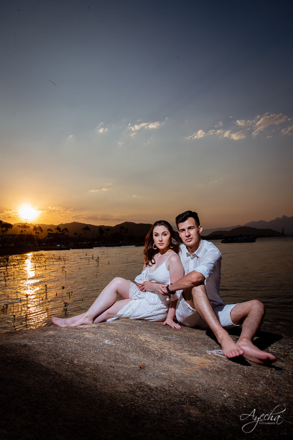 ensaio de casal morretes antonina; fotógrafos curitiba; fotógrafos morretes; fotógrafo piraquara; ensaio de casamento; book de casamento; ensaio trilho trem; ensaio por do sol; pré wedding; deborah ayecha fotografia; casamentos curitiba; noivas; zankyou;
