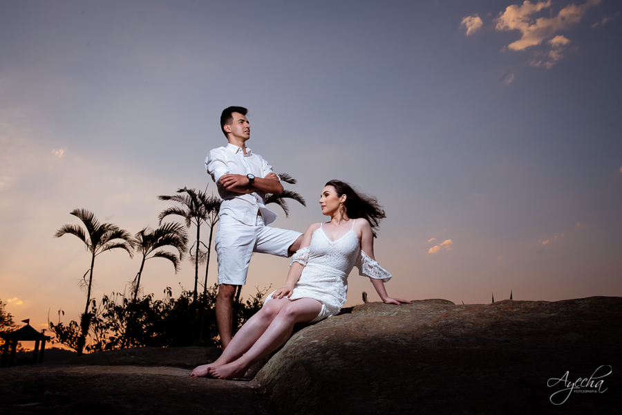 ensaio de casal morretes antonina; fotógrafos curitiba; fotógrafos morretes; fotógrafo piraquara; ensaio de casamento; book de casamento; ensaio trilho trem; ensaio por do sol; pré wedding; deborah ayecha fotografia; casamentos curitiba; noivas; zankyou;