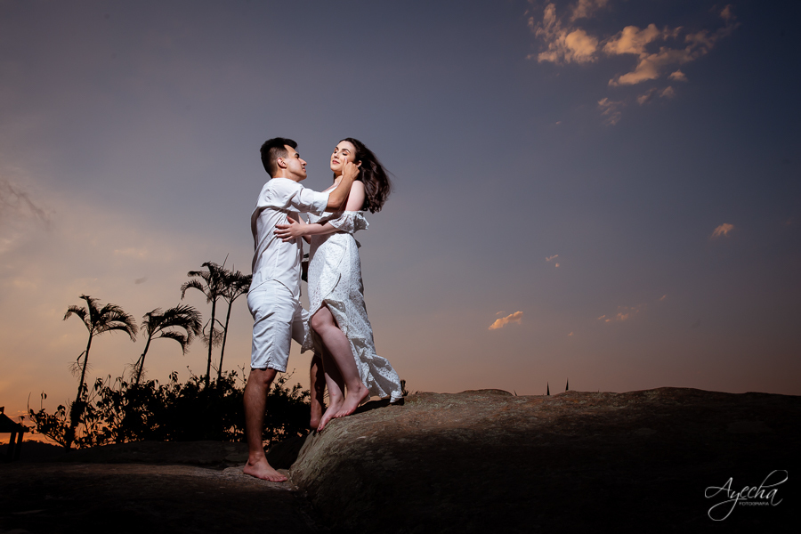 ensaio de casal morretes antonina; fotógrafos curitiba; fotógrafos morretes; fotógrafo piraquara; ensaio de casamento; book de casamento; ensaio trilho trem; ensaio por do sol; pré wedding; deborah ayecha fotografia; casamentos curitiba; noivas; zankyou;