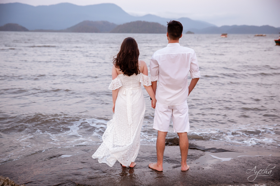 ensaio de casal morretes antonina; fotógrafos curitiba; fotógrafos morretes; fotógrafo piraquara; ensaio de casamento; book de casamento; ensaio trilho trem; ensaio por do sol; pré wedding; deborah ayecha fotografia; casamentos curitiba; noivas; zankyou;