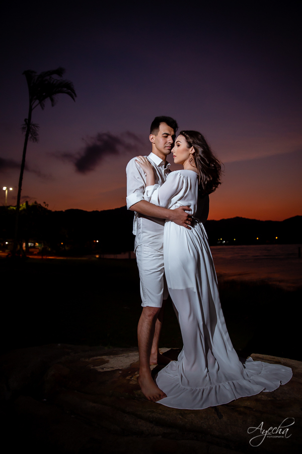 ensaio de casal morretes antonina; fotógrafos curitiba; fotógrafos morretes; fotógrafo piraquara; ensaio de casamento; book de casamento; ensaio trilho trem; ensaio por do sol; pré wedding; deborah ayecha fotografia; casamentos curitiba; noivas; zankyou;