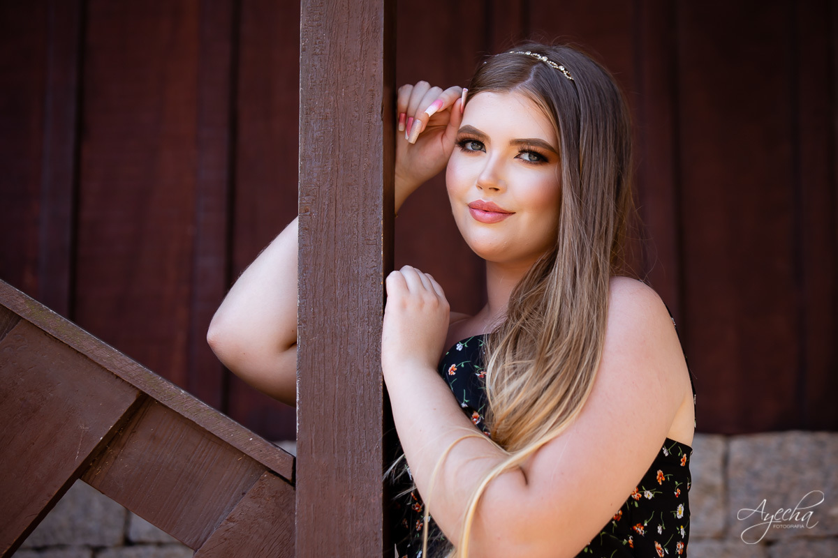 Ensaio 15 anos; Fotografa Piraquara; Fotografa Curitiba; Inspiração 15 anos; Debutante Curitiba; Ensaio Look; 15 anos Curitiba; Ensaio Time;